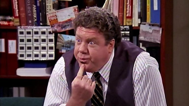 Come M*A*S*H è riuscito a infilare una palla da biliardo nella bocca di George Wendt
