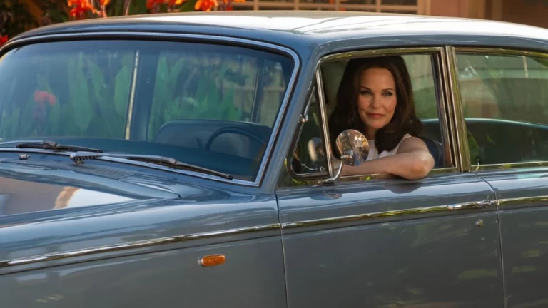 Leslie Bibb in 'Palm Royale'