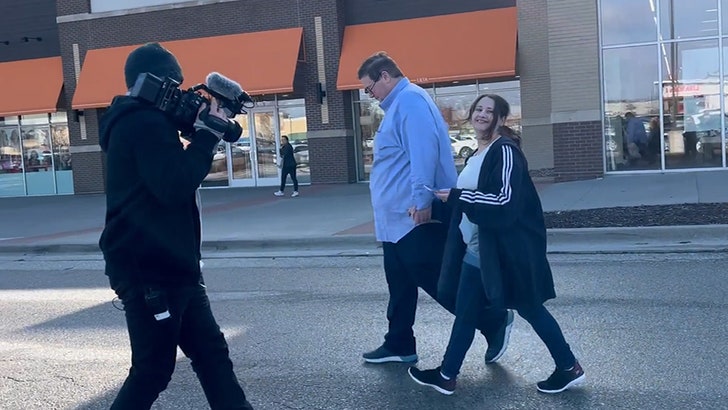 Gypsy Rose Blanchard va a fare shopping di scarpe il primo giorno fuori di prigione
