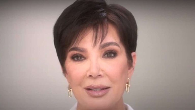 Foto del volto di Kris Jenner dall'episodio 10 della stagione 4 dei Kardashian