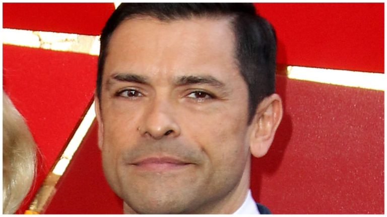 Mark Consuelos sul tappeto rosso