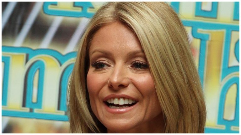 Kelly Ripa sul set di Live con Kelly e Michael