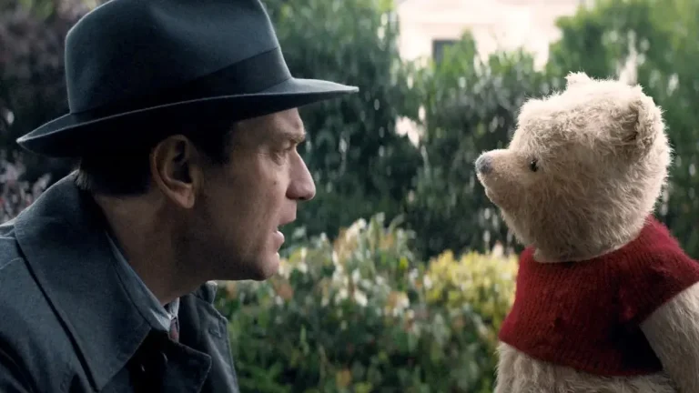 Ewan McGregor nel ruolo di Christopher Robin e Jim Cummings nel ruolo di Winnie the Pooh