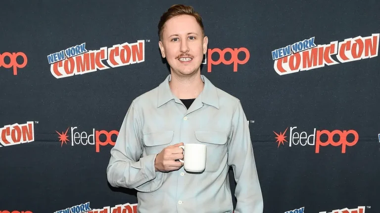 Johnny Pemberton frequenta la sala stampa del Figlio di Zorn durante il New York Comic Con 2016 - Giorno 4 il 9 ottobre 2016 a New York City.