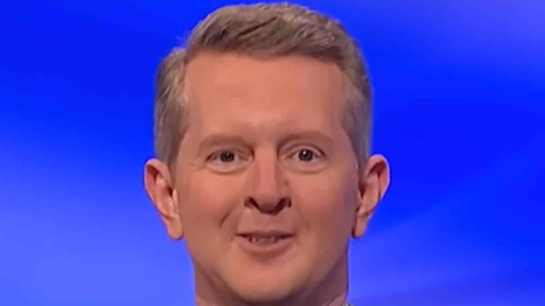 Ken Jennings è stato colpito da una pallottola come presentatore di Jeopardy su ABC