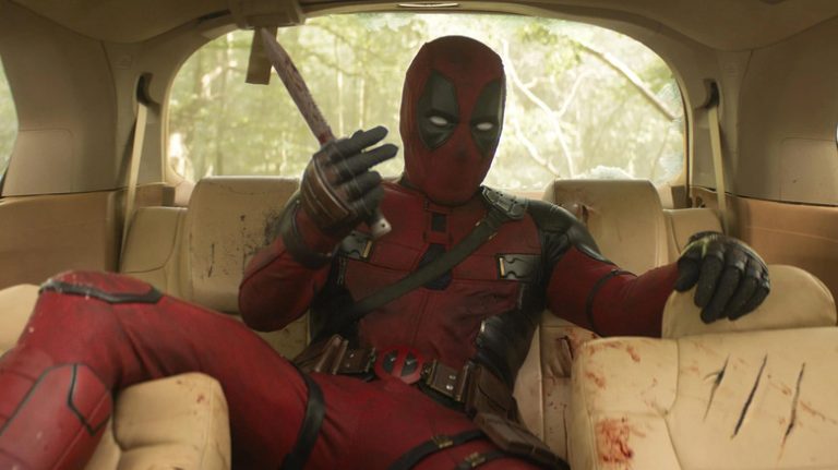 Deadpool in macchina in Deadpool & Wolverine