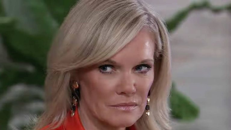 Maura West nel ruolo di Ava Jerome in General Hospital