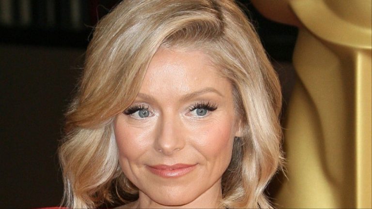 Kelly Ripa a un evento casuale