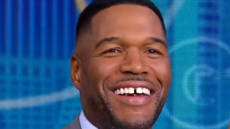 michael strahan faccia ripresa dall'episodio good morning america con la star di real housewives 2024