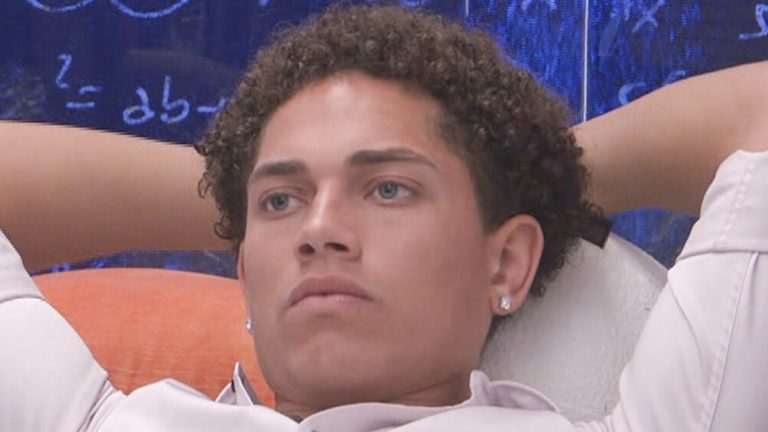 Cedric che si rilassa BB26