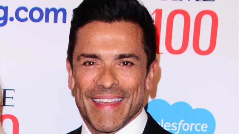 Mark Consuelos a un evento sul red carpet