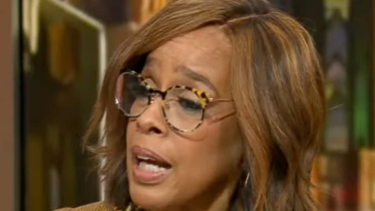 faccia di gayle king ripresa da cbs mornings