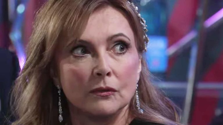 Emma Samms nel ruolo di Holly in General Hospital